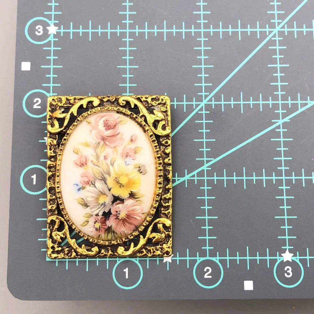 Vintage Floral Brooch Pendant Painted‎ Porcelain Transferware Flowers Cabochon